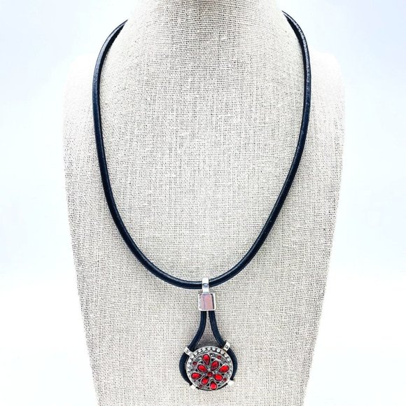Red Rhinestone Pendant Necklace Silver Tone Black Faux Leather Cord Boho Classic - Picture 1 of 7